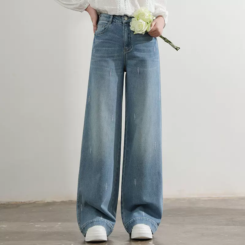 厂家直销新款浅蓝色刺绣牛仔裤女高腰宽松显瘦遮肉阔腿直筒大码女