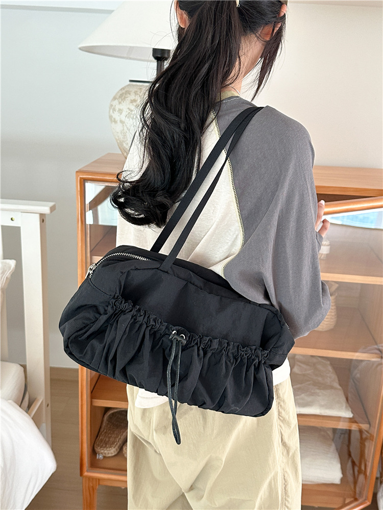 Pleated high-end underarm niche commuting tote shoulder feminine temperament, new high-capacity nylon bag, female_voghion.com
