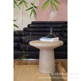 嘻物所北欧简约圆形边几设计小户型客厅小茶几百搭沙色圆桌质感