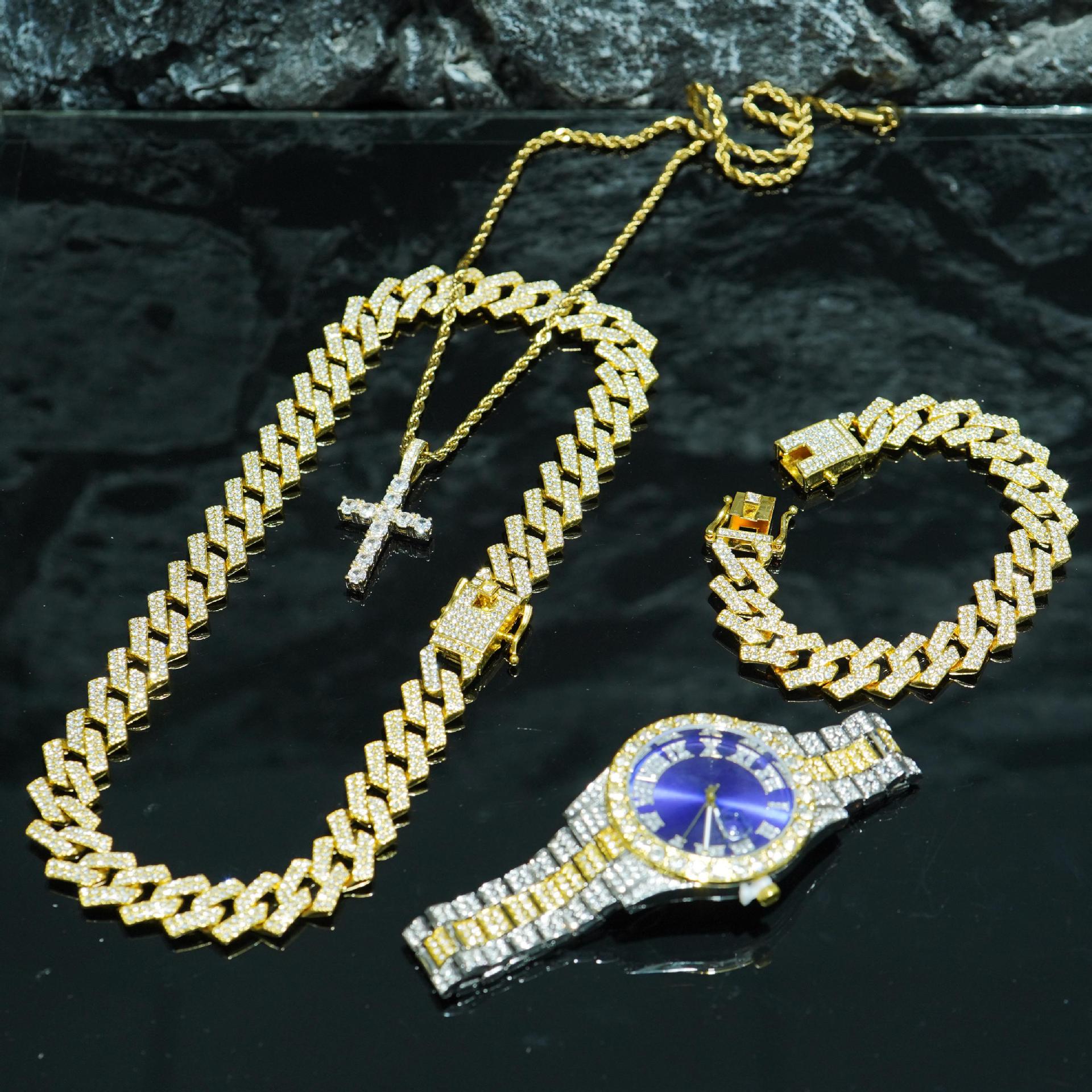 Aleación Hip Hop Diamond Reloj romano Juego de pulsera cubana Calendario de aleación de zinc Reloj de cuarzo wristwatches