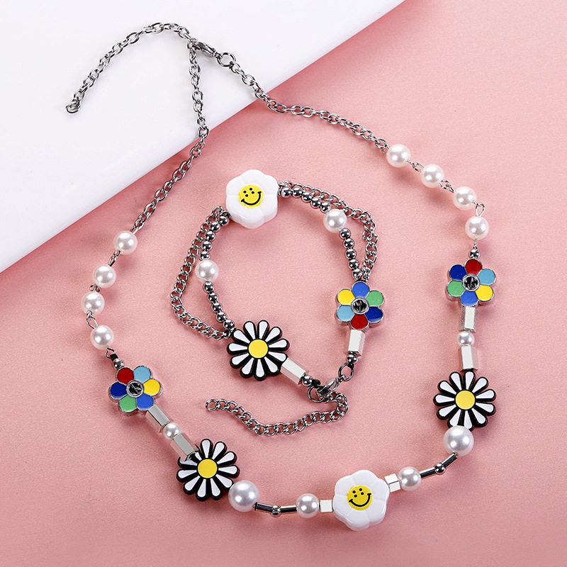 Duan Yien's Same Style Daisy Anti-War Smiley Face Sunflower Pearl Necklace National Trend Hip-Hop Design Men's and Women's Necklace Accessories