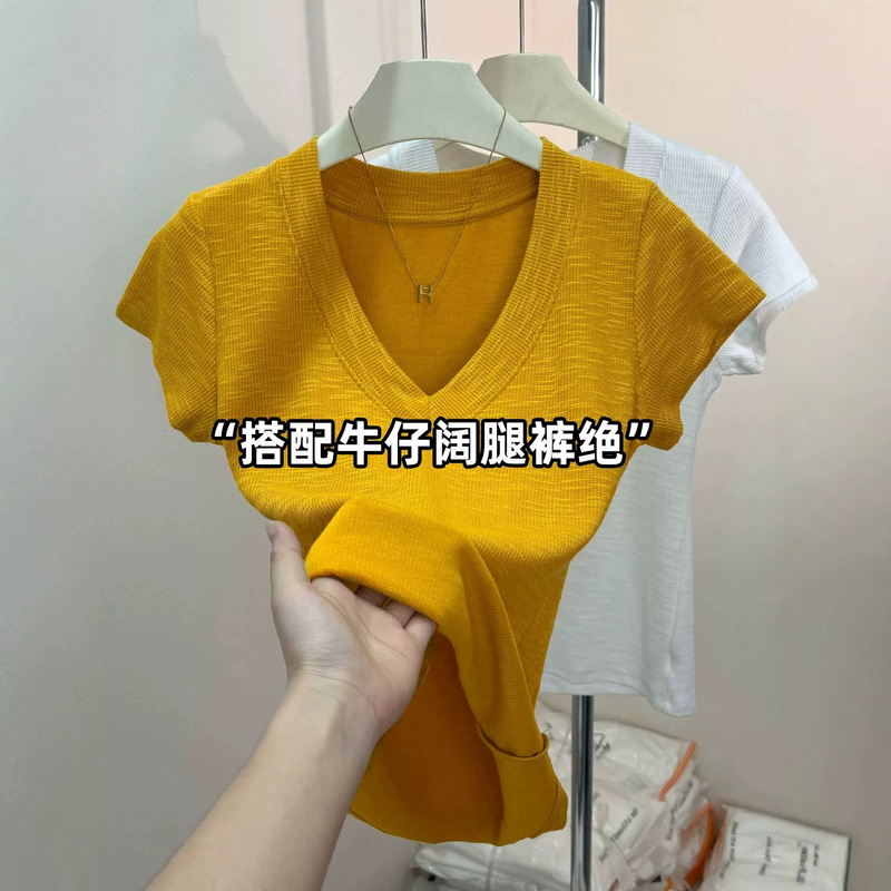 Women's V-Neck Short-Sleeve T-Shirt, Summer 2026 New Style, High-End Fashion, Slim Fit, Versatile Top, Trendy