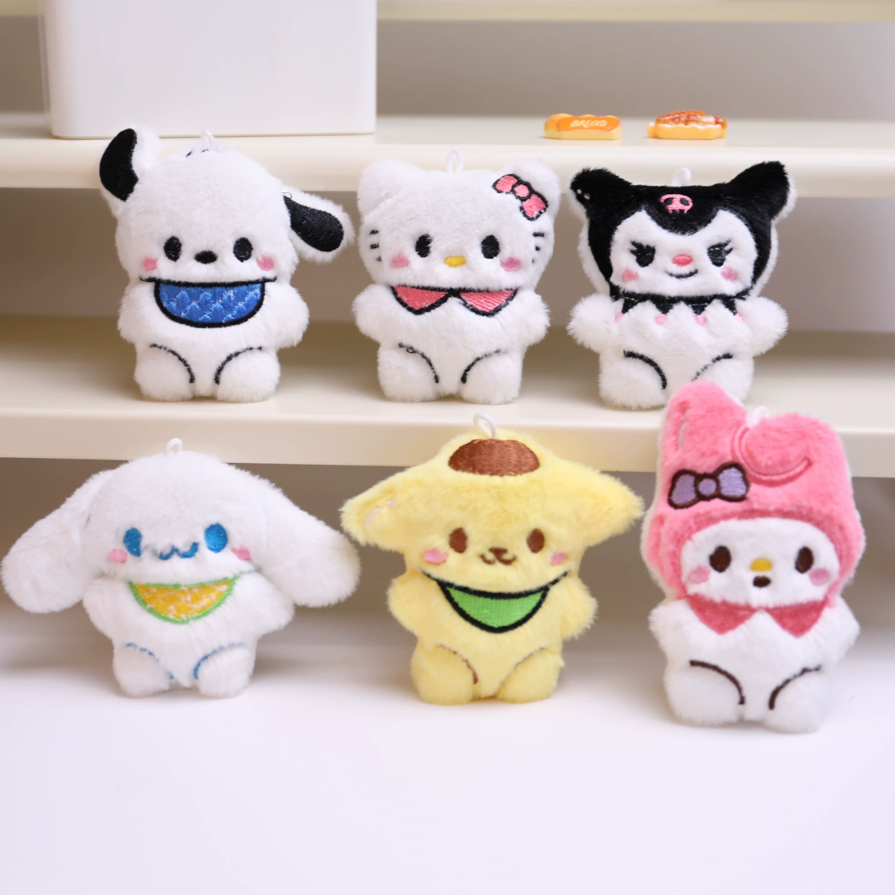 Мягкий подвес (Sanrio) мультяшная куколка-брелок, 5×4,5×1,5 см, ассортимент