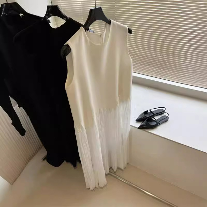 Agile sleevless dress sleevless