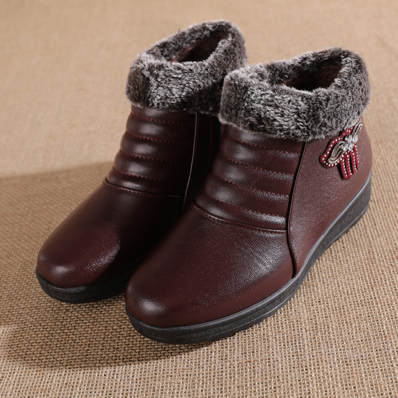 秋季妈妈鞋中老年女士棉鞋舒适保暖加绒短靴女防滑软底雪地靴皮鞋