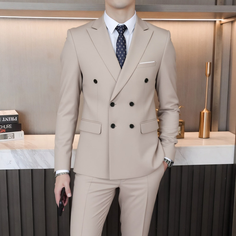 Completo da uomo di alta qualità, stile britannico, elegante, con giacca e pantaloni, stile celebrità di Internet._voghion.com