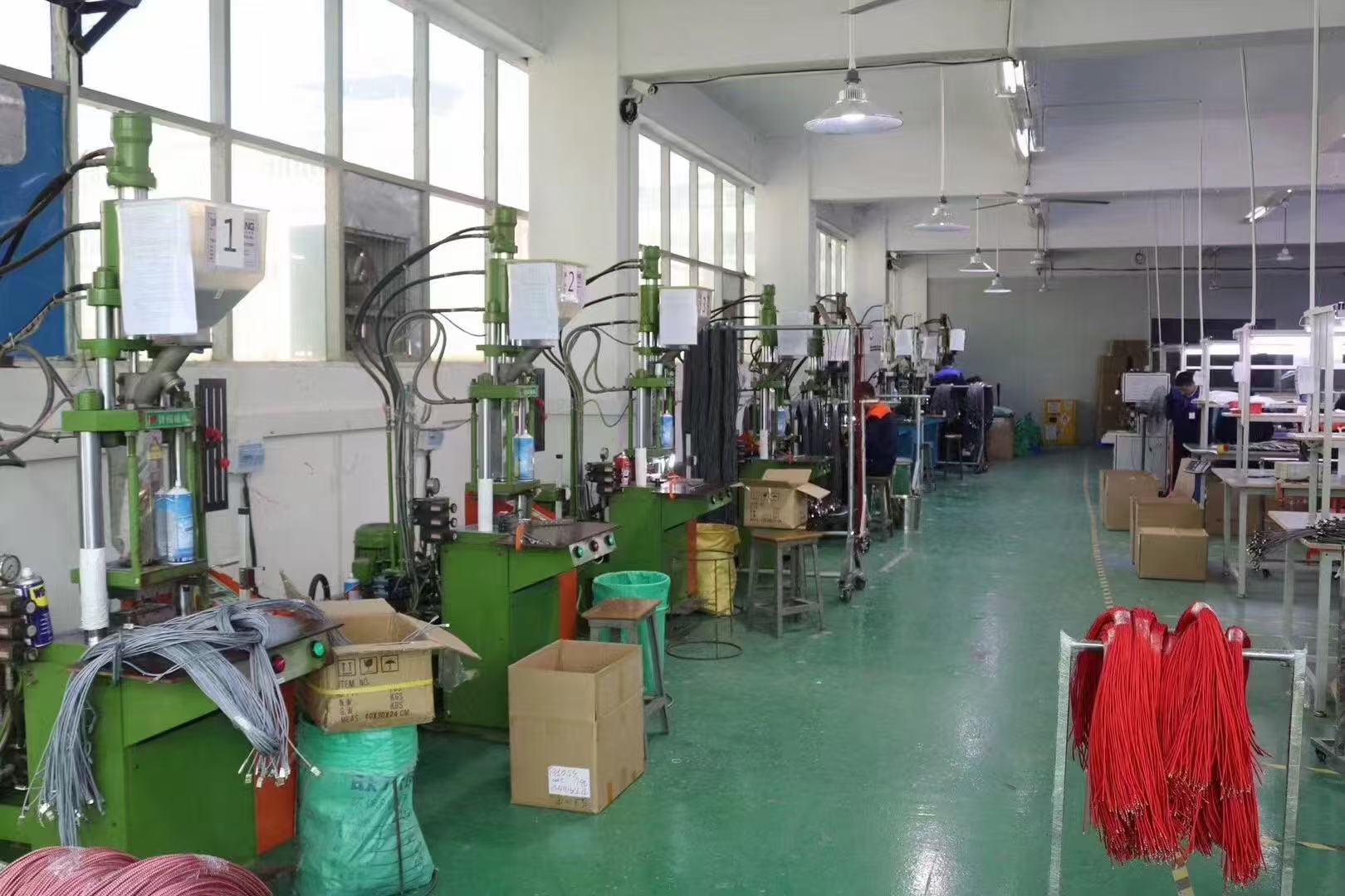 100W Hızlı Şarj Üç İn Bir Veri Kablosu Daralan Üç İşlevli Şarj Kablosu Huawei Android Apple için Özelleştirilebilir LOGO