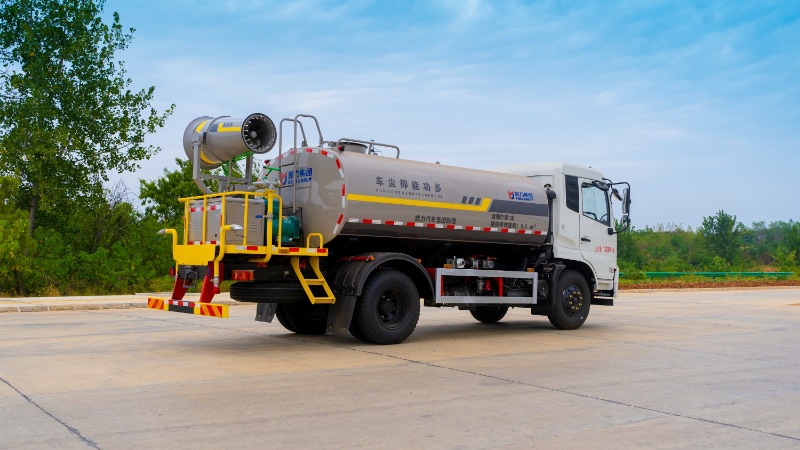 Export 12-Ton Water Tanker Dongfeng Tianjin Multifunctional Dust Suppressor Truck 15-Ton Spray Sprinkler Truck Municipal Bidding Special Vehicle