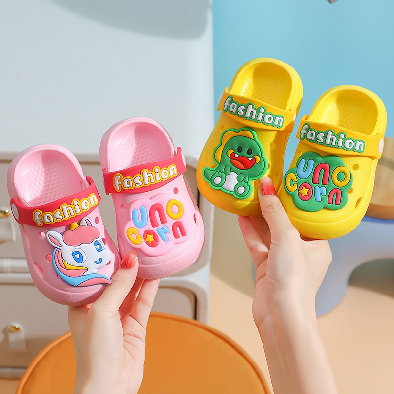Children's Hole Shoes Summer Baby Baotou Slippers Non-slip Cartoon Dinosaur Soft Sole Lightweight Outwear Slippers for Boys and Girls