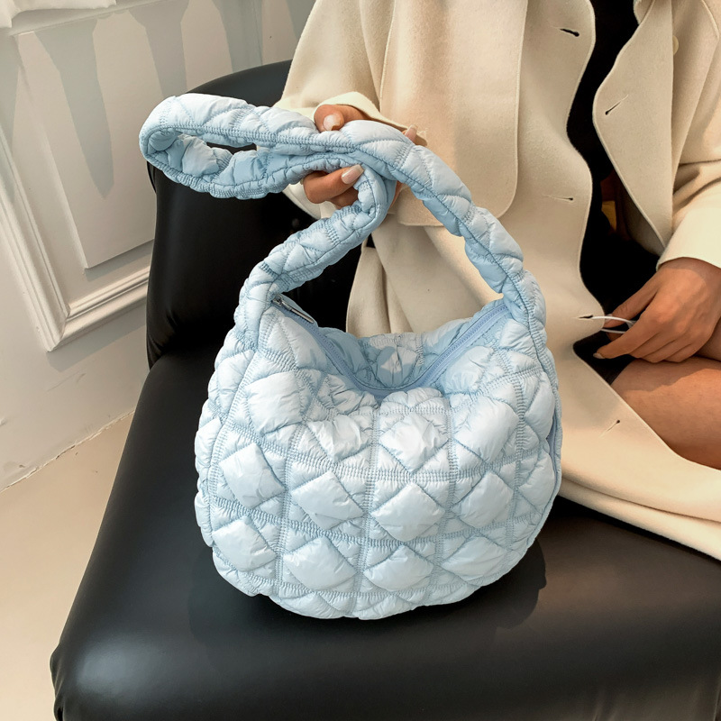 2024 primavera nuevo rombo ligero nube burbuja bolsa de moda de las mujeres textura de alto grado estilo occidental hombro bolsa de mensajero