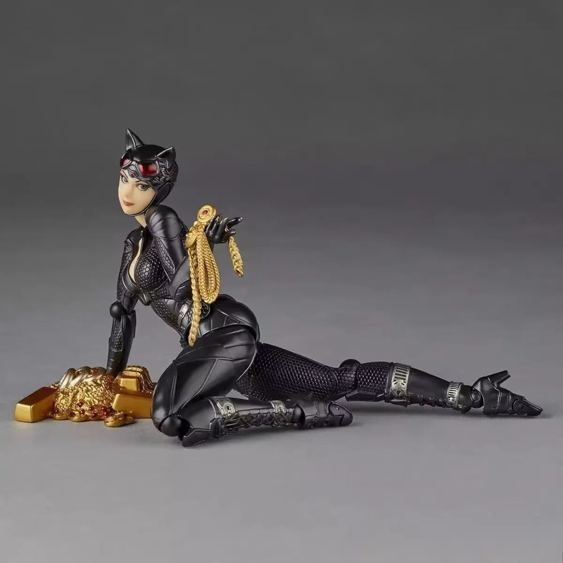 映画周辺 サプライズ山口 バットマン ブラックキャットウーマン 可動顔置物モデル 箱入りフィギュア|undefined