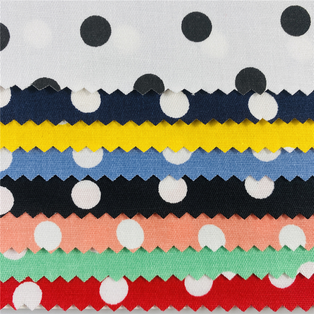 波点布 弹力1CM圆点 32支梭织弹力细斜纹印圆点 服装鞋帽面料