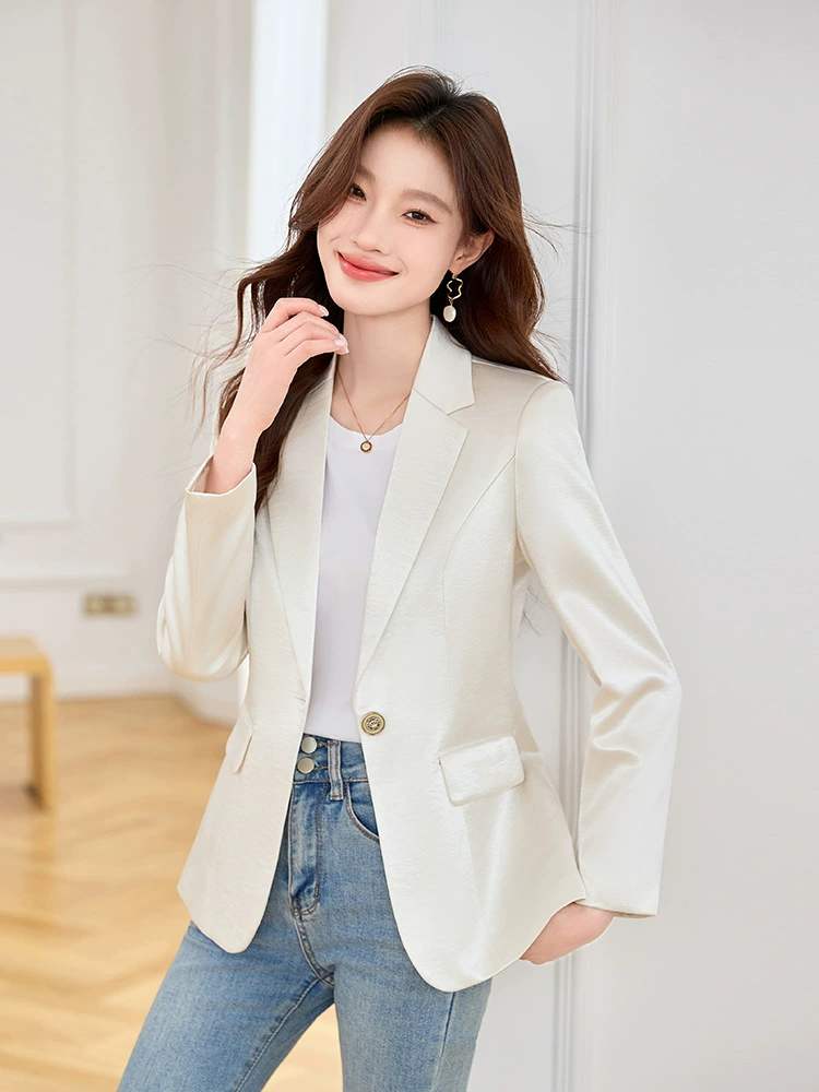 Fuchsia autumn classic suit jacket, simple cut