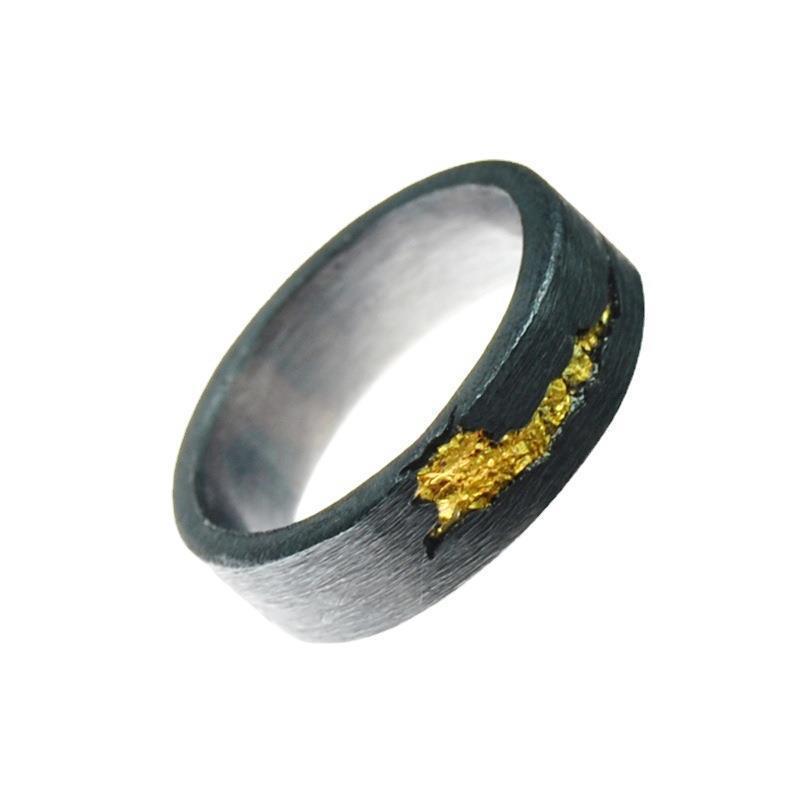 Anel de sinete vintage masculino, feito de aço titânio de alta qualidade, hipoalergênico, resistente à oxidação e adequado para uso diário. Ele traz um toque atemporal._voghion.com