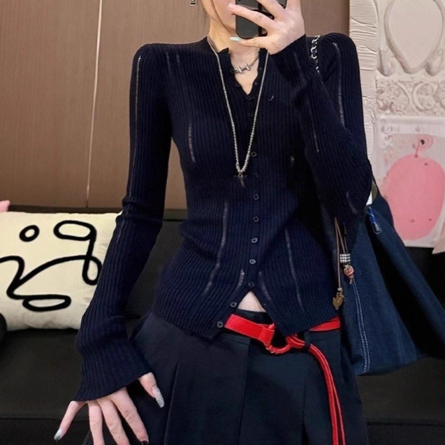 法式灰色镂空针织开衫女早秋季设计感小众修身显瘦内搭打底衫上衣|undefined