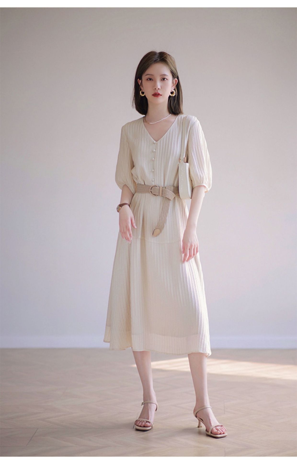 夏尔尤维 知性度假高级感连衣裙 Sharing Youwei Elegant Vacation-Style Sophisticated Dress main image 0