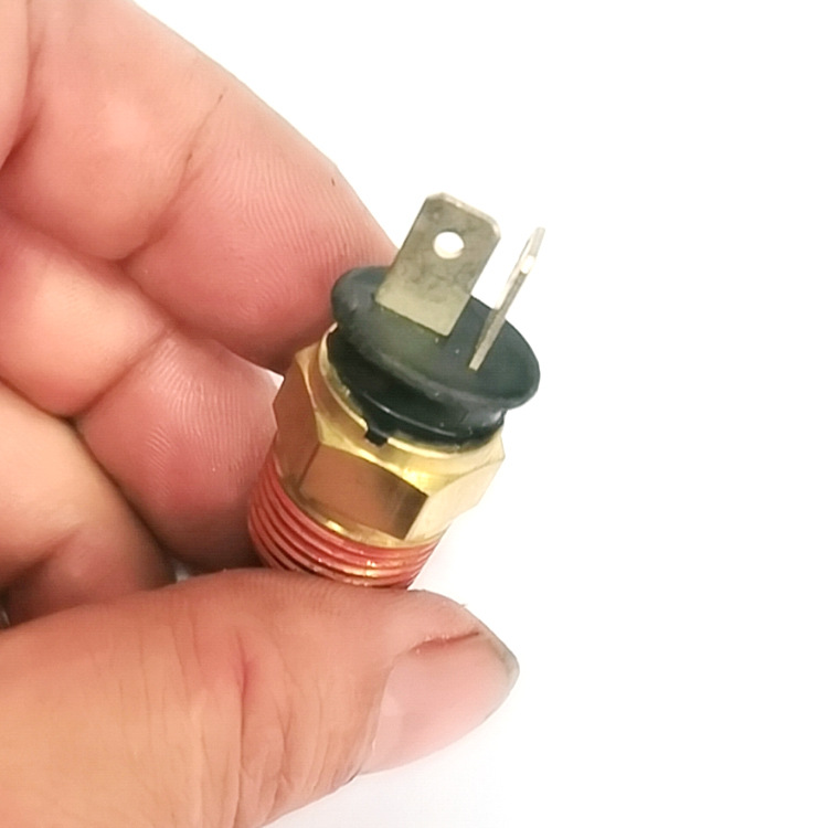 �������ִ� �����¶ȴ����� ˮ�¸�Ӧ��39220-21330