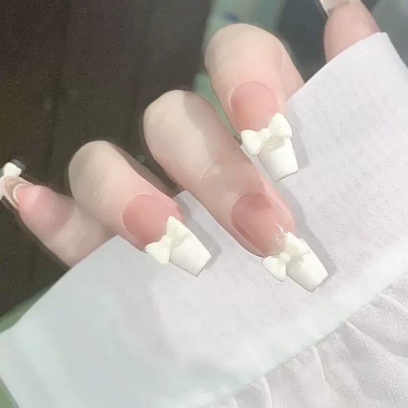 纯手工穿戴甲高级纯欲风蝴蝶结美甲贴片可拆卸中长款假指甲套装