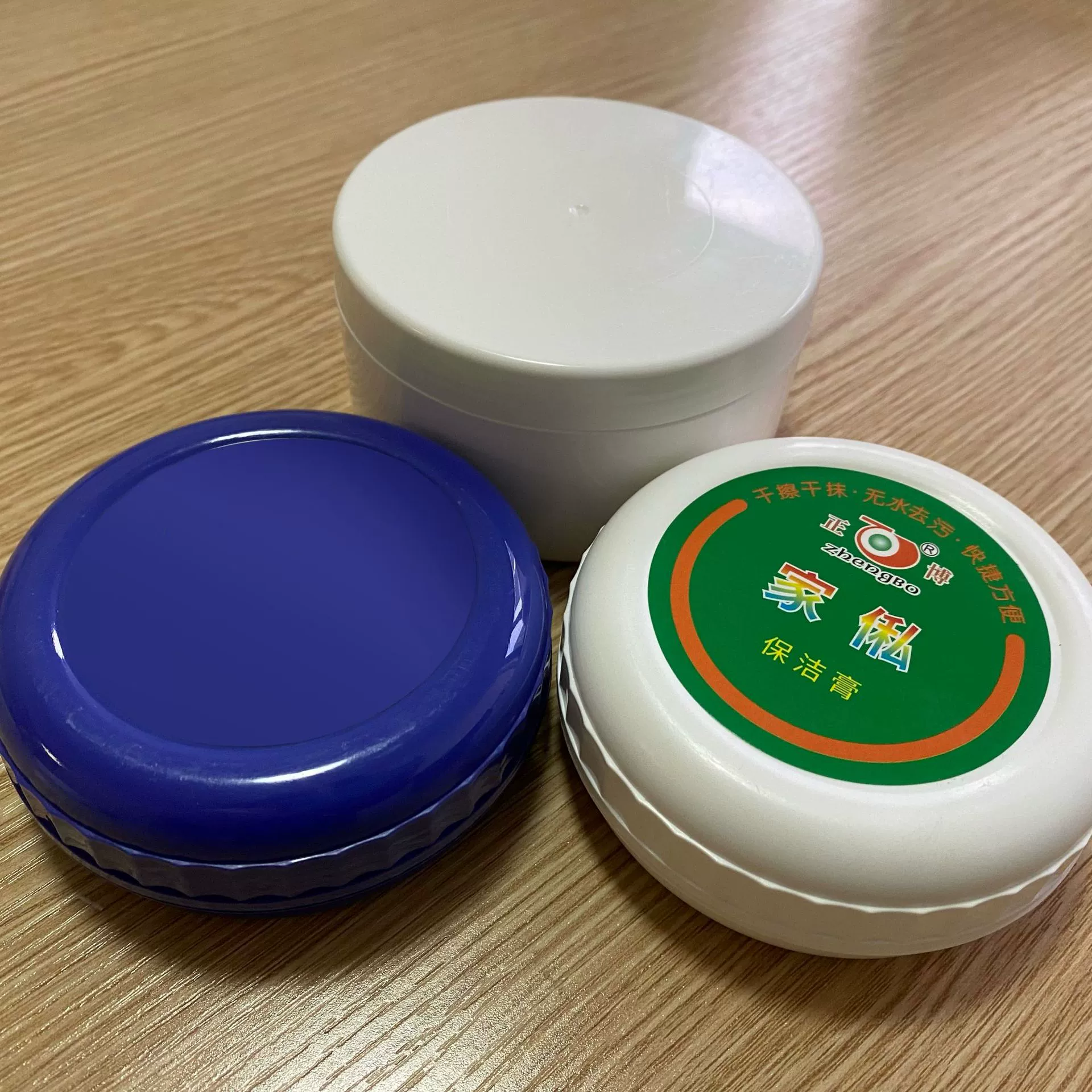 Индивидуальный OEM крем для чистки диванов из натуральной кожи, не требующий мытья, обеззараживание кожаной мебели, кожаная сумка, средство для ухода за женской обувью, прямые поставки с фабрики