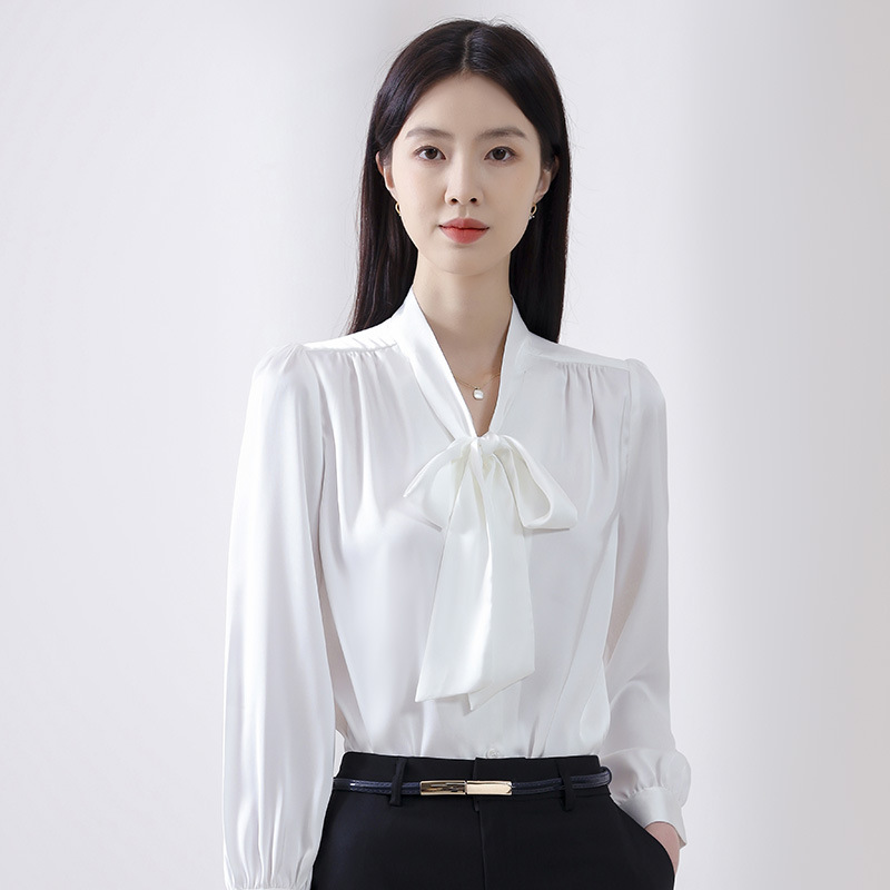 흰색 긴 소매