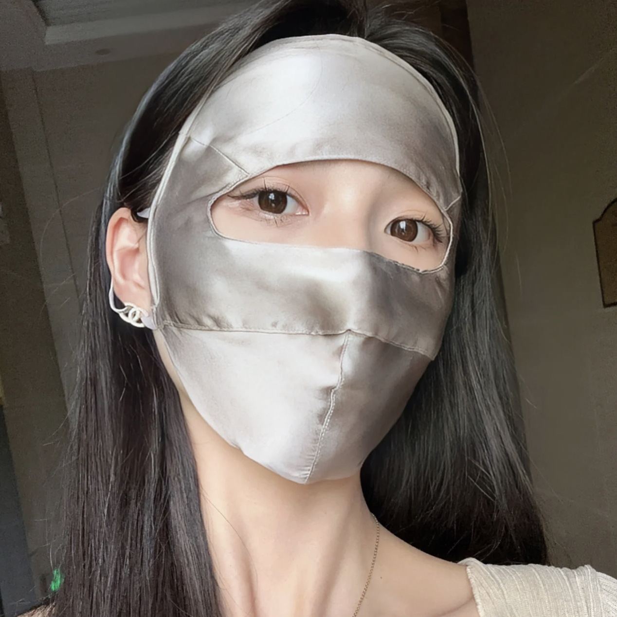 Anti-UV Blu-ray Anti-radiación Face Máscara de protección solar de seda de morera Cara completa Nueva conducción Cara de seda Gini