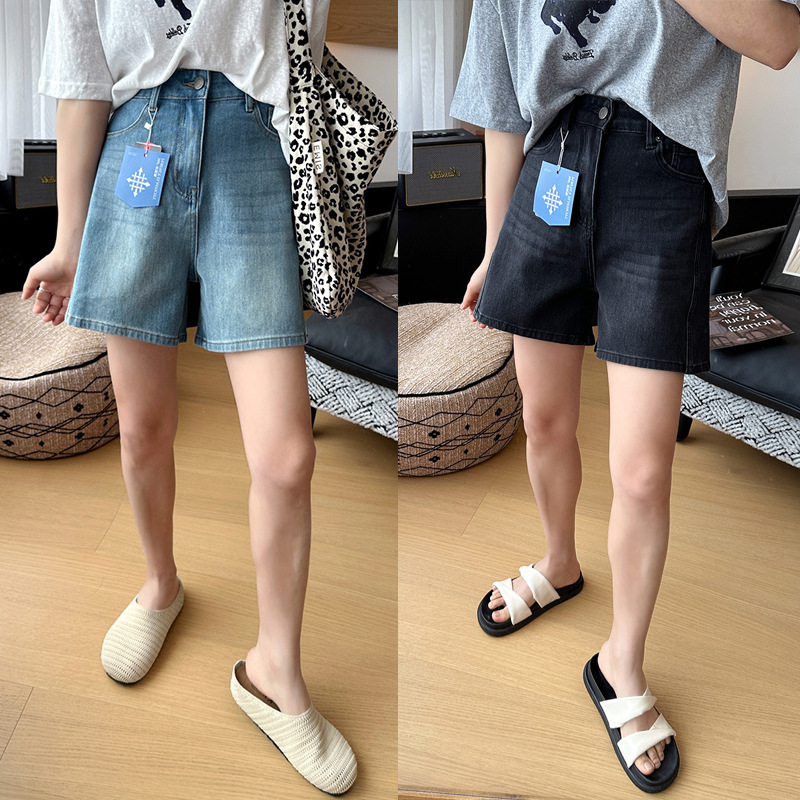 The Fit Is Super Right! Thin Four-Way Stretch Denim Shorts for Women in Summer, High-Waisted, Leg-Lengthening, A-Line Wide-Leg Hot Pants