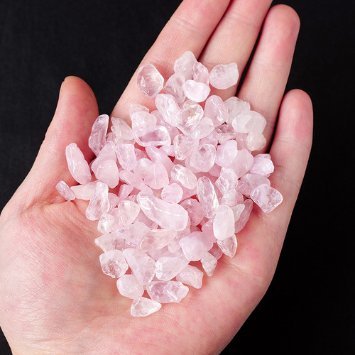Natural hibiscus crystal powder crystal raw stone gravel pink crystal conformable fish tank flower pot for Buddha demagnetization raw stone gravel wholesale