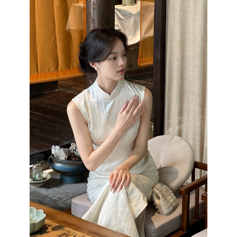 Pretty White Jacquard Long Sleeveless Improved Cheongsam Slim-fit Elegant dress Summer New Women's Skirt