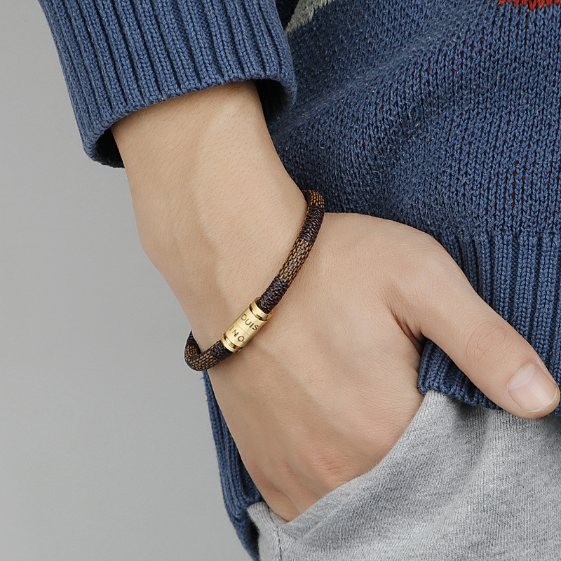 Cross-Border E-Commerce European and American Titanium Steel Lettering Old Pattern Cowhide Rope Bracelet Stainless Steel Magnetic Buckle Male and Female Couple Bracelet Cross-Border E-Commerce European and American Titanium Steel Lettering Old Pattern Cowhide Rope Bracelet Stainless Steel Magnetic Buckle Male and Female Couple Bracelet