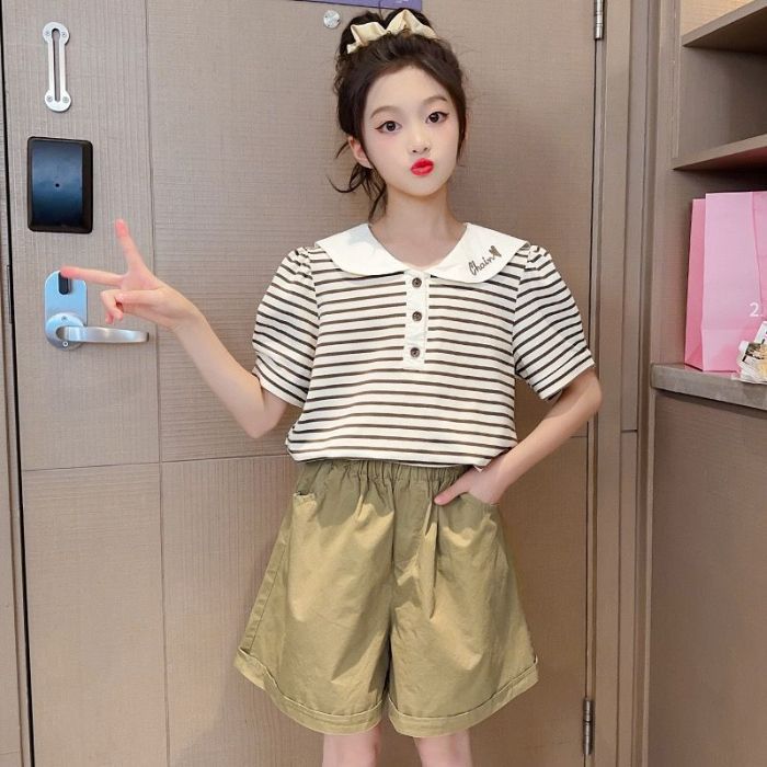 Traje de verano para niñas 2025 nuevo estilo coreano vestido de verano para niñas de estilo occidental traje casual de dos piezas de manga corta a rayas para niños grandes