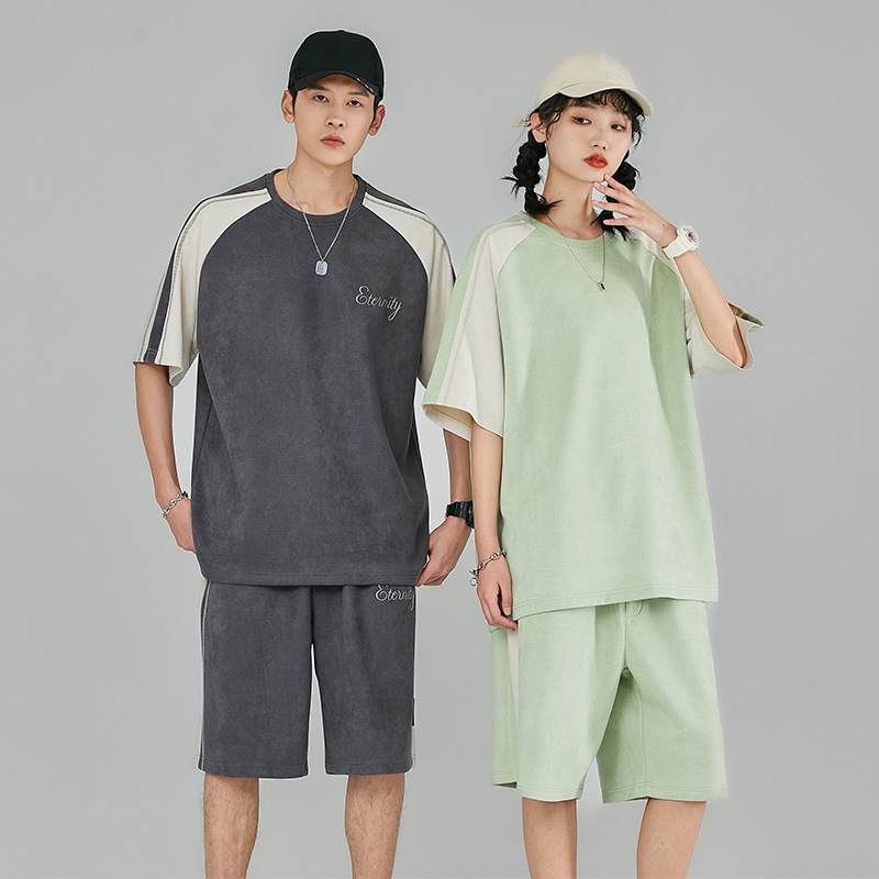 Pantalones cortos de manga corta de hombre gris oscuro letras bordadas estudiantes de secundaria guapo estilo coreano conjunto completo de ropa deportiva 28018