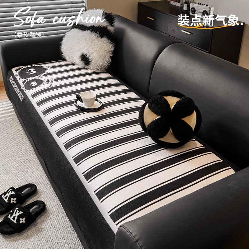 Cojín de sofá de dibujos animados de forma especial 2025 nuevo estilo Four Seasons Universal Una cubierta de tela antideslizante de fila recta de chenilla