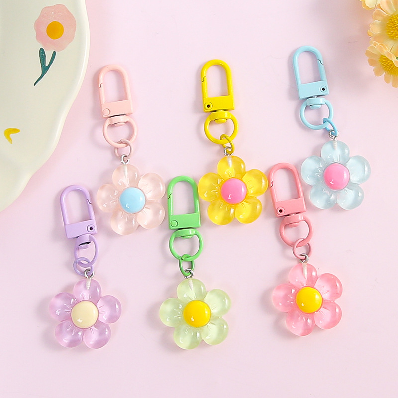Colorful Fresh Ice Transparent Flower Keychain Creative DIY Bag Doll Petal Jewelry Accessories Pendant Wholesale