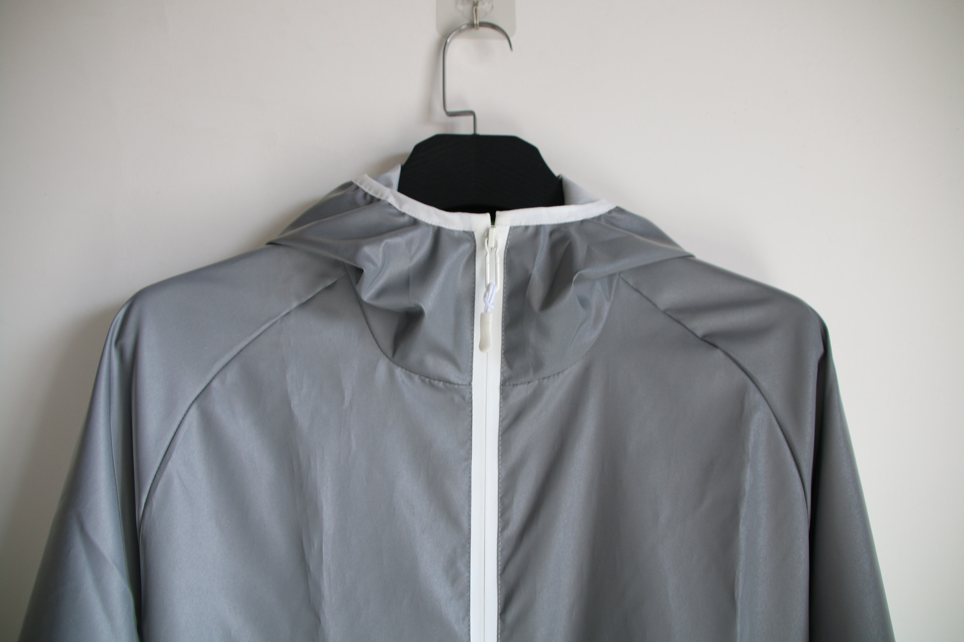 Abbigliamento da uomo, giacca riflettente colorata, sport all'aria aperta, con giunture in rete, giacca con cappuccio traspirante_voghion.com