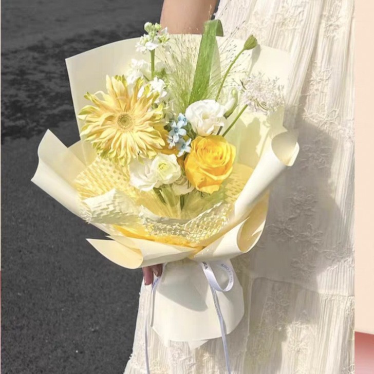 Li Zhiran Impermeable Color sólido Primer amor Papel de embalaje de ramo Color sólido Papel Ouya Material de floristería Papel de flores