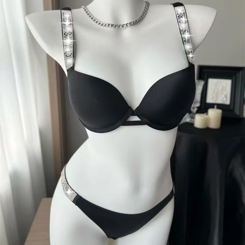 Weijia Sexy Fashion Lingerie European and American Style Rhinestone Strap Letter Print Push-Up Small Bust Underwire Bra Women's Lingerie Set Weijia Sexy Fashion Lingerie European and American Style Rhinestone Strap Letter Print Push-Up Small Bust Underwire Bra Women's Lingerie Set