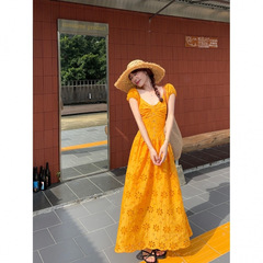 镂空泡泡袖连衣裙女2025夏季新款设计感收腰显瘦气质茶歇裙长裙子