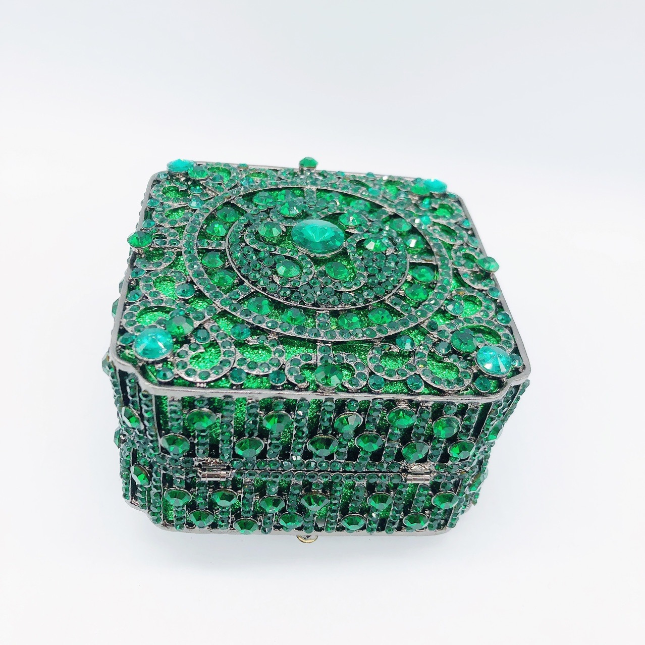 * Nuevo paquete transfronterizo de caja cuadrada con diamantes bolsas de banquete europeas y estadounidenses bolsas de diamantes de mano bolsas de embrague