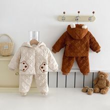 2024冬季男女宝宝棉衣套装婴幼儿小熊连帽加绒加厚棉衣棉裤两件套