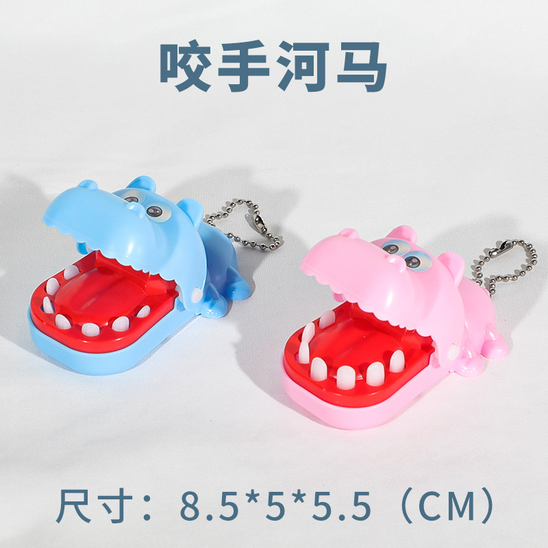 Cocodrilo pequeño muerde juguetes de dedo ballena juegos de extracción de dientes cocodrilo padres e hijos muerde juguetes de hechicería para niños al por mayor