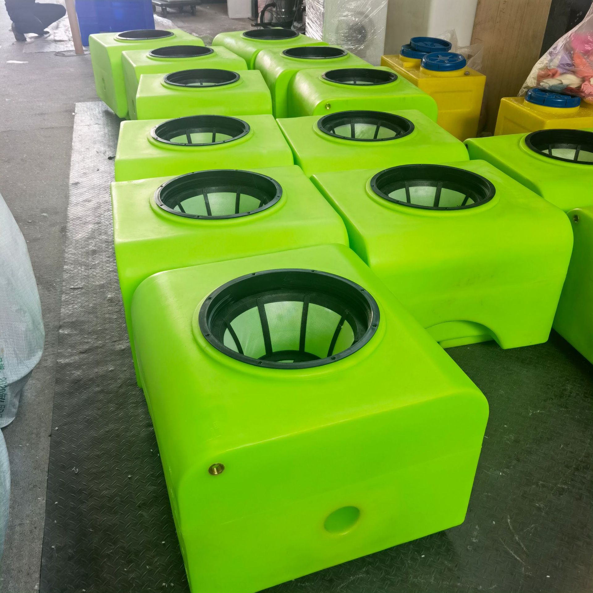 朗顺承接各类植保药桶 滚塑农药机械水箱异形件加工|ms