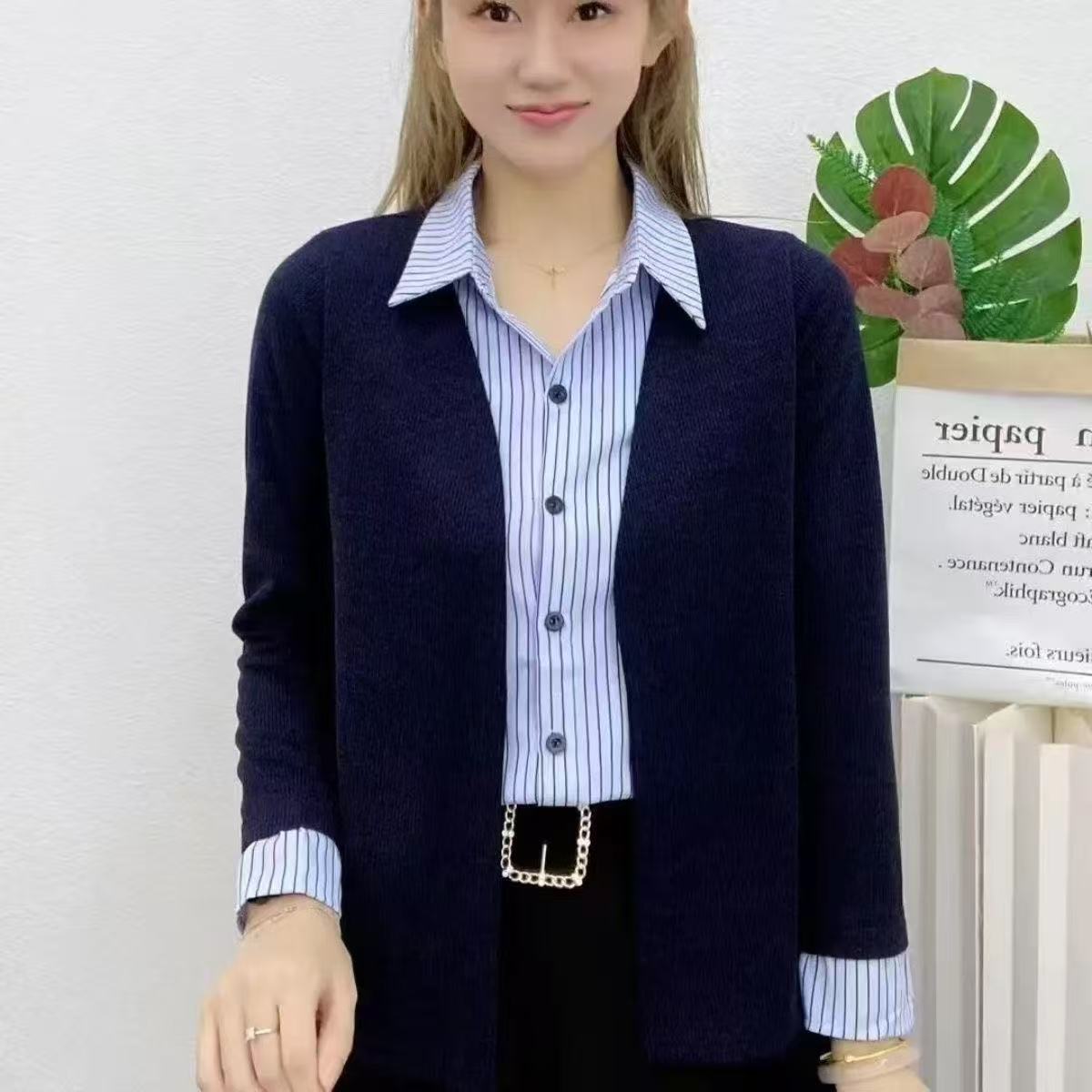 Fashionable universal set