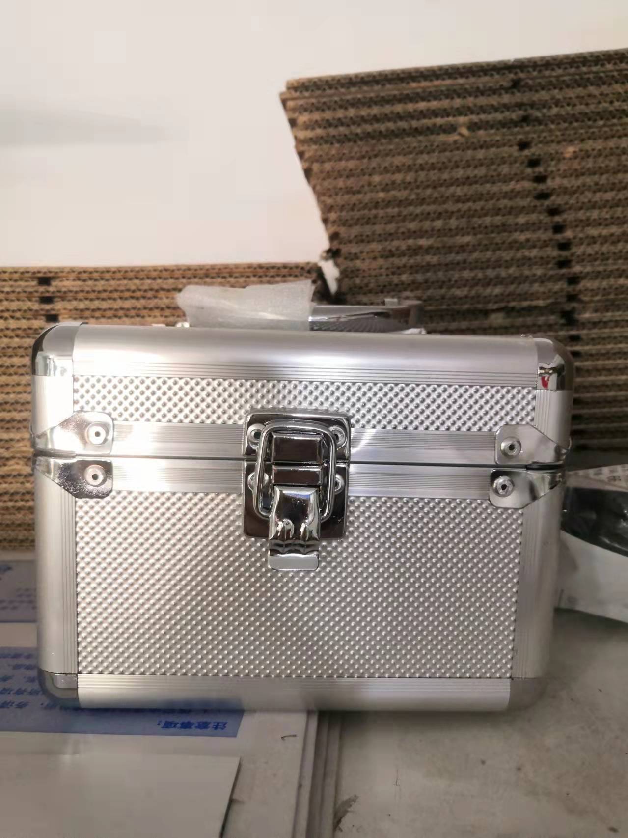 Caja de herramientas portátil de aleación de aluminio Caja de seguro Caja de archivo Caja de almacenamiento de contraseña Caja de instrumentos Caja de almacenamiento de objetos pesados