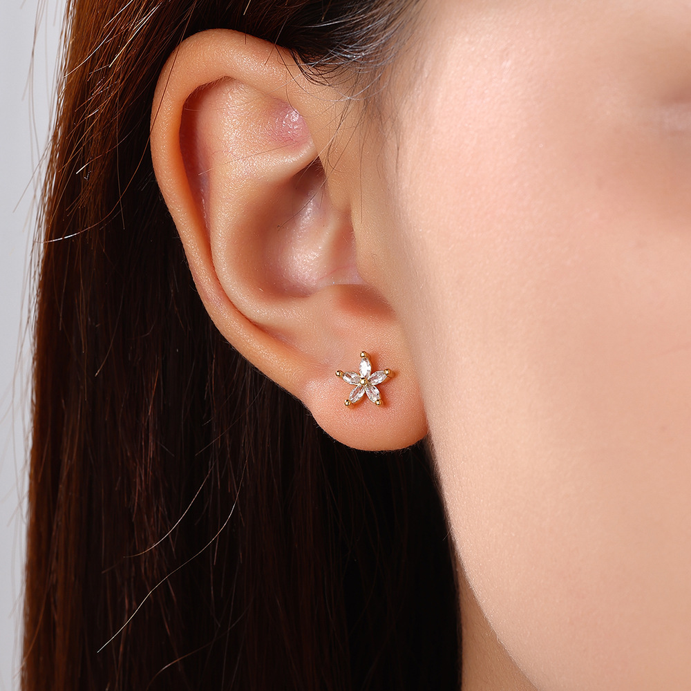 7g Weight Copper Ear Needle Material 18K Gold Plated Plating Material Zircon Inlay Material Ear Studs Classification 1 Piece Quantity Daily Occasion Copper Material Geometric, Heart Shape, Crown Pattern All Seasons Season Women's Gender Inlay Design Sweet Style 1 Piece Sweet Geometric Heart Shape Crown Inlay Copper Zircon 18K Gold Plated Ear Studs 36