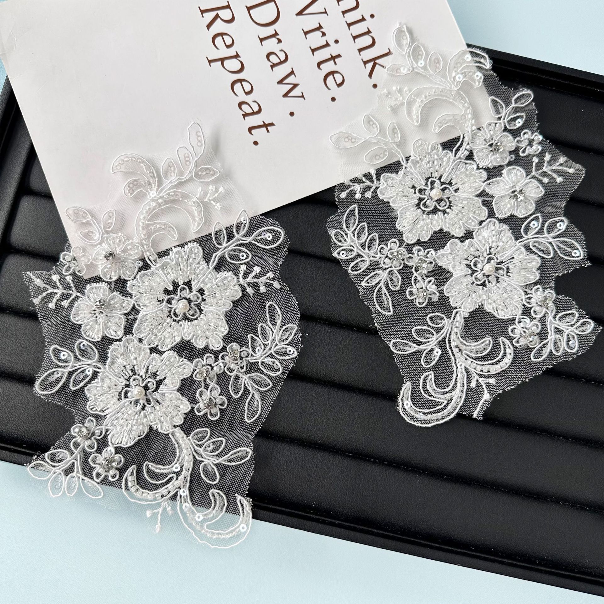 Mayorista encaje blanco estereoscópico pegatinas de ropa cheongsam vestido pegatinas parches accesorios de decoración