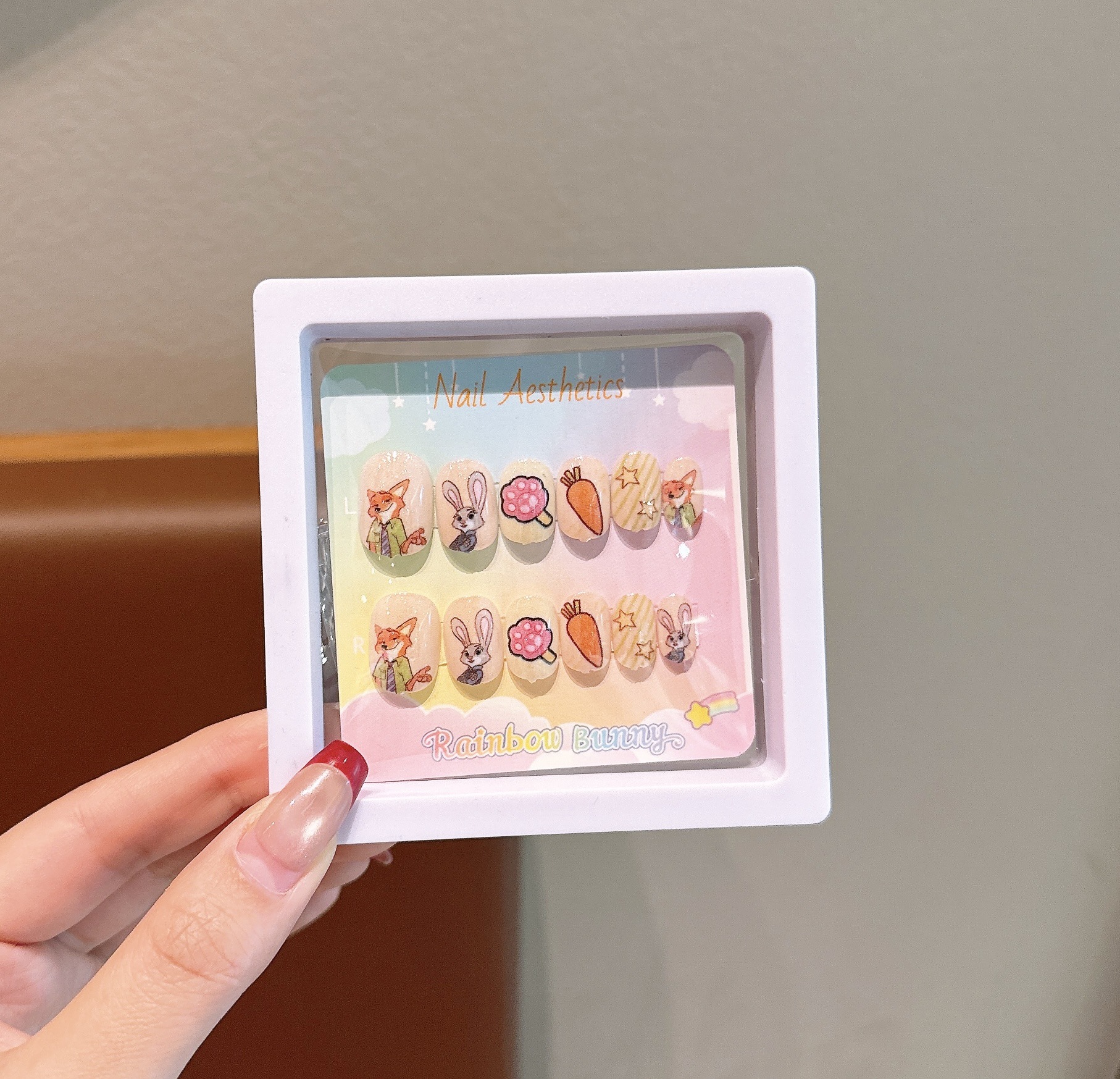 Uñas postizas removibles para niñas, en caja, con diseños de dibujos animados, pegatinas de uñas exquisitas, piezas de uñas.