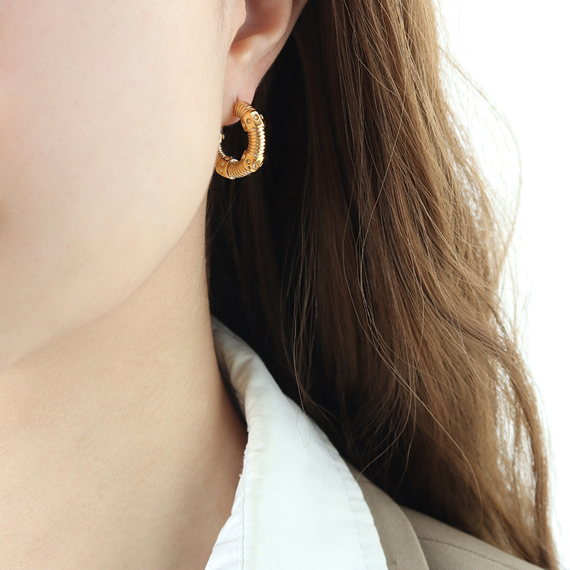Sugar Cube Niche Temperament Personality Screw Titanium Steel Material Versatile Popular Earrings Girlfriends Earrings Accessories_voghion.com