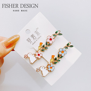 �ɐ���Ů�ĵ��ͷ�ɫ����ۊA���Ӱl�A�Ʒ�����W��߅�A�l�������A