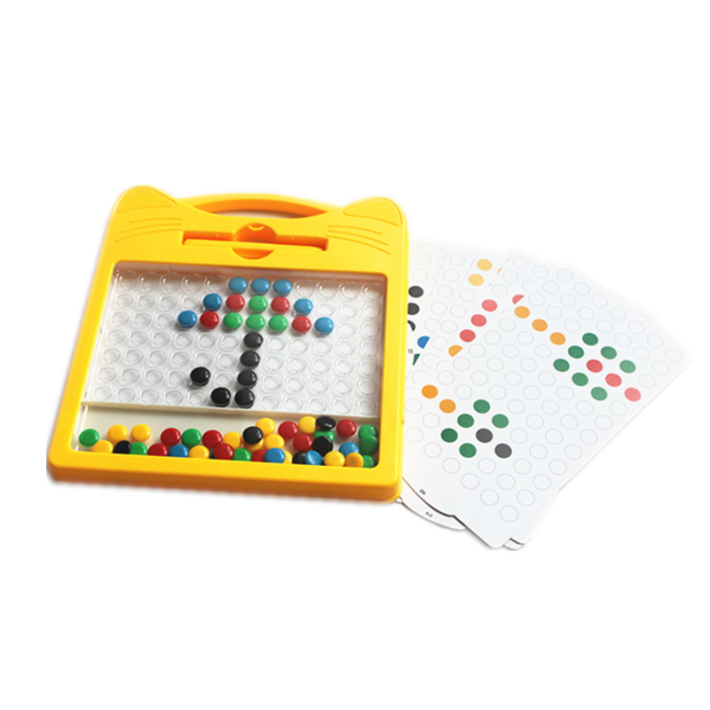 Venta caliente de los niños pequeño pato amarillo animal pluma magnética tablero de dibujo juguetes educativos concentración pensamiento iluminación rompecabezas magnético