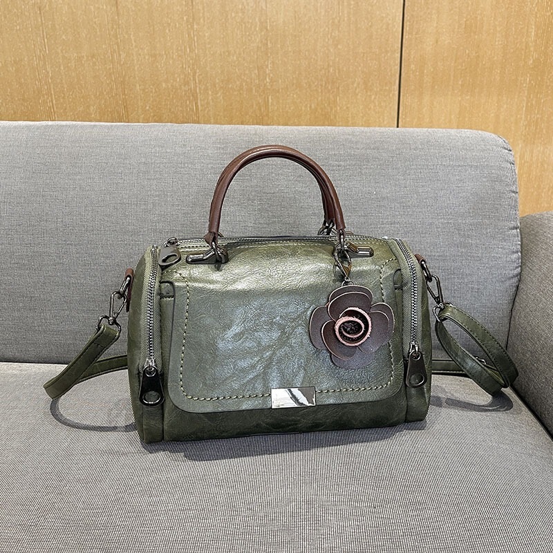 Women's Bag New Trendy Retro Versatile Cowhide Leather Handbag Fashion Shoulder Crossbody Pillow Large Bag Boston Bag Women's Bag New Trendy Retro Versatile Cowhide Leather Handbag Fashion Shoulder Crossbody Pillow Large Bag Boston Bag